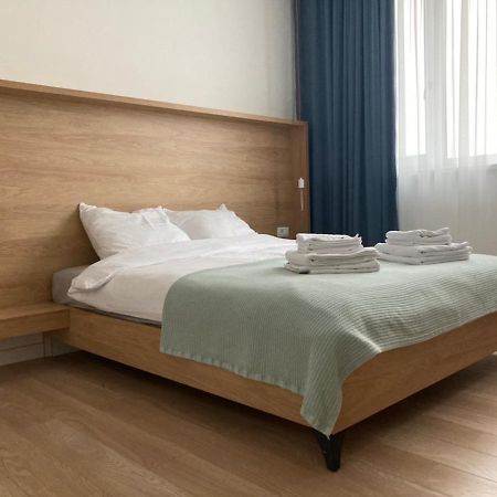 Papillon Apartment #6 Dumbravita  Luaran gambar